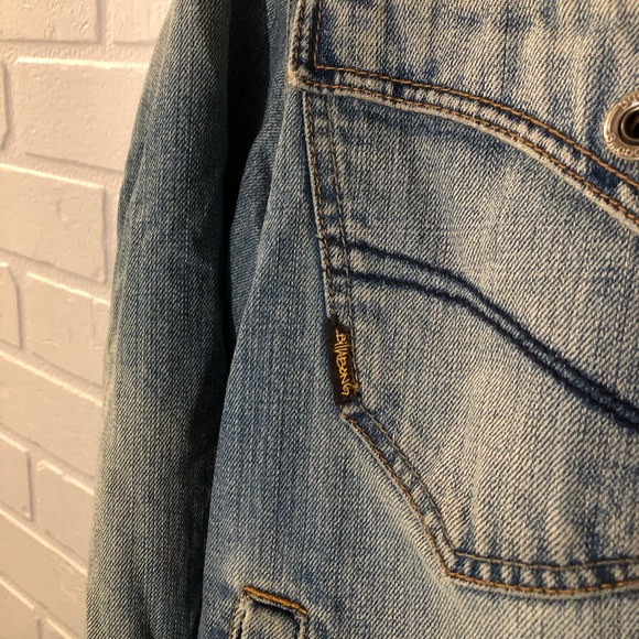 Billabong vintage Jean jacket with fuzzy inside - Picture 3 of 4